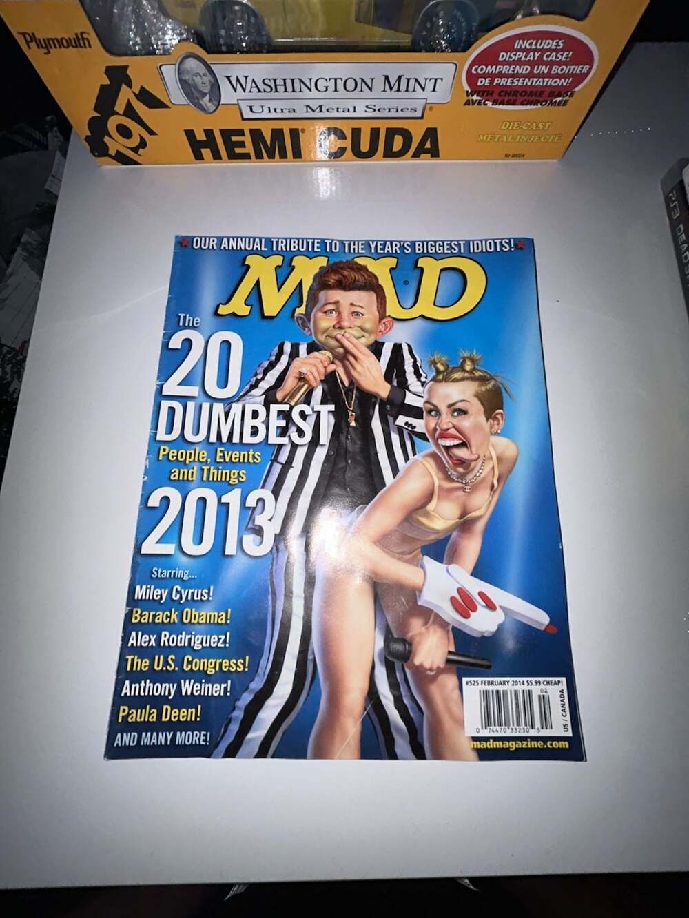 Mad Magazine 525 February 2014 The 20 Dumbest People Events And Things 2013